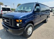 2014 Ford Econoline Wagon 15 Passenger Extended LOW KM