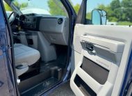 2014 Ford Econoline Wagon 15 Passenger Extended LOW KM