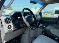 2014 Ford Econoline Wagon 15 Passenger Extended LOW KM