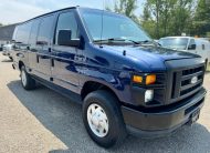 2014 Ford Econoline Wagon 15 Passenger Extended LOW KM