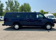2014 Ford Econoline Wagon 15 Passenger Extended LOW KM