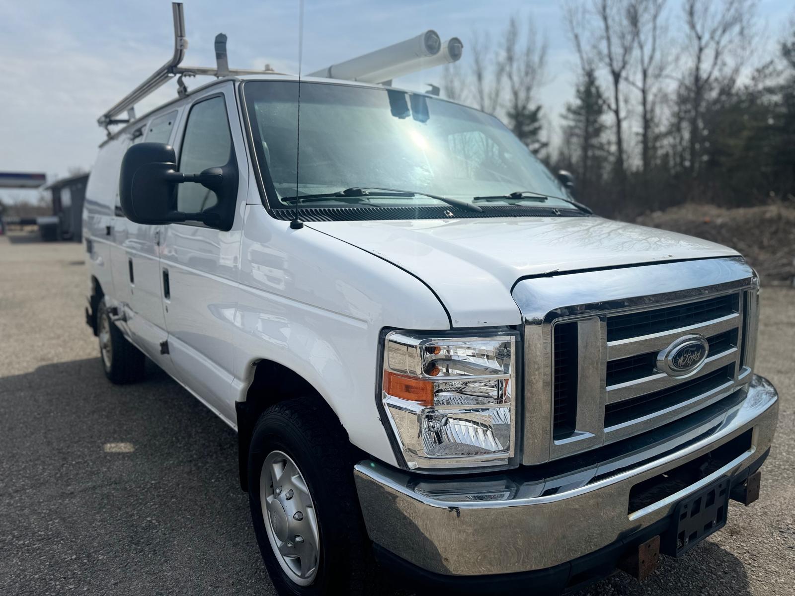 2010 Ford Econoline Cargo Van E-350