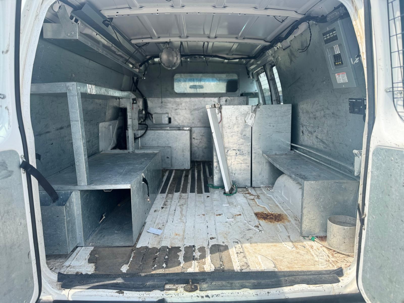 2010 Ford Econoline Cargo Van E-350