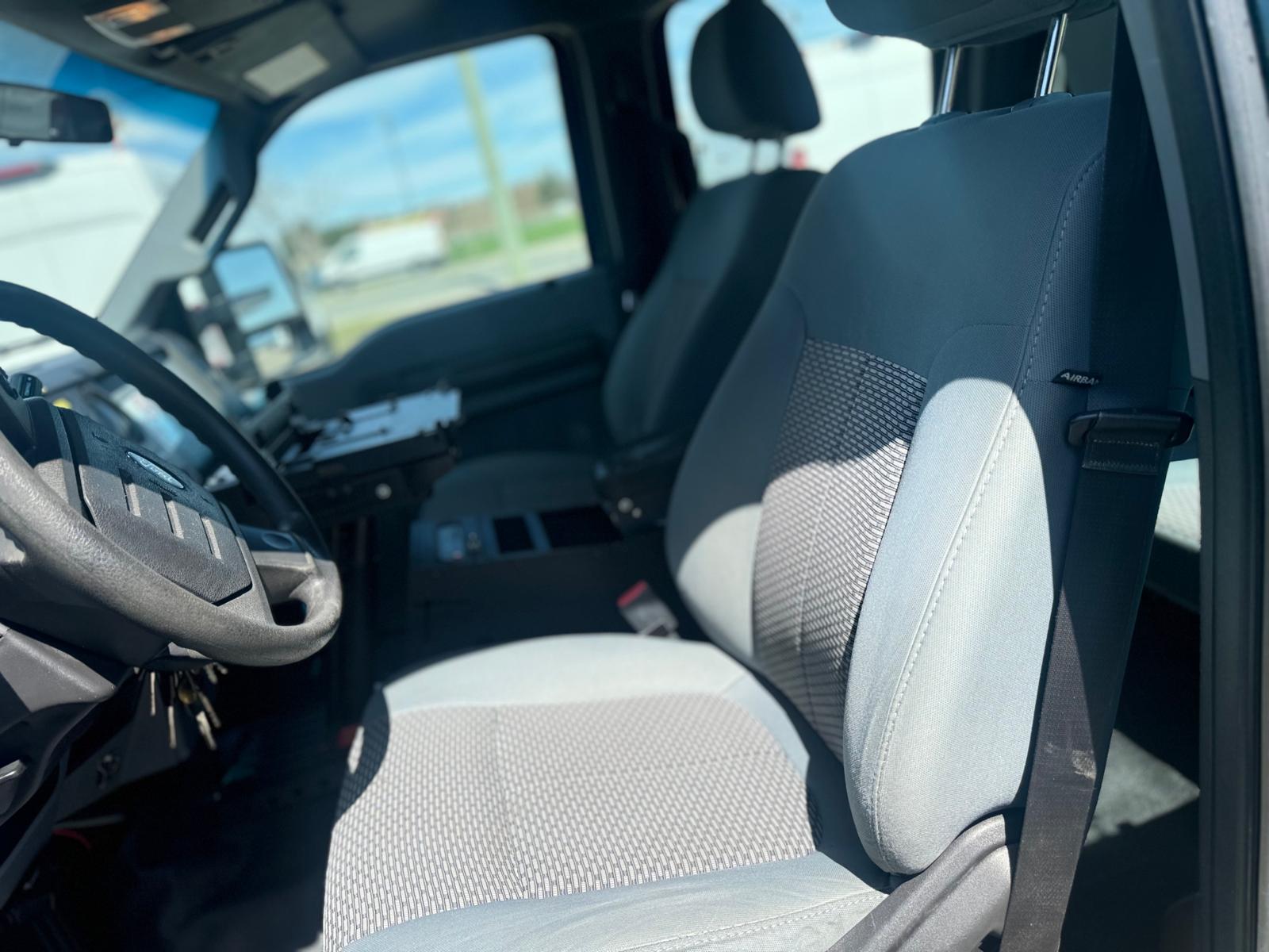 2012 Ford Super Duty F-250 SRW 8ft Box Crew cab