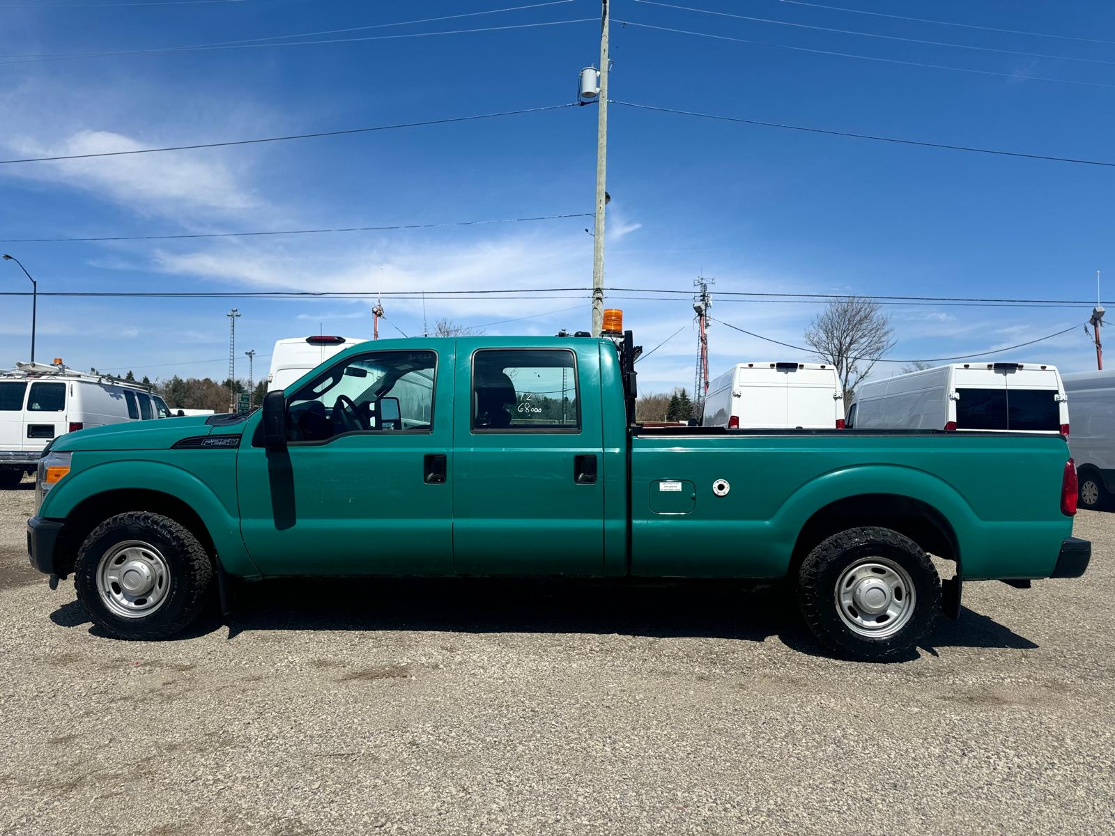 2012 Ford Super Duty F-250 SRW 8ft Box Crew cab