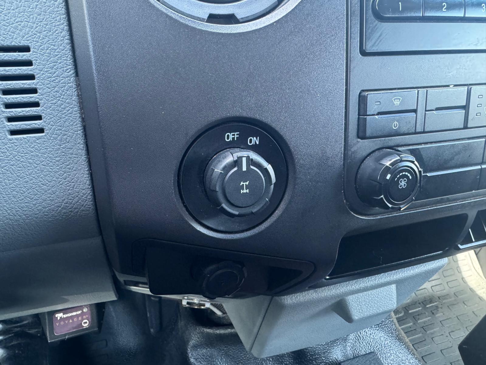 2012 Ford Super Duty F-250 SRW 8ft Box Crew cab