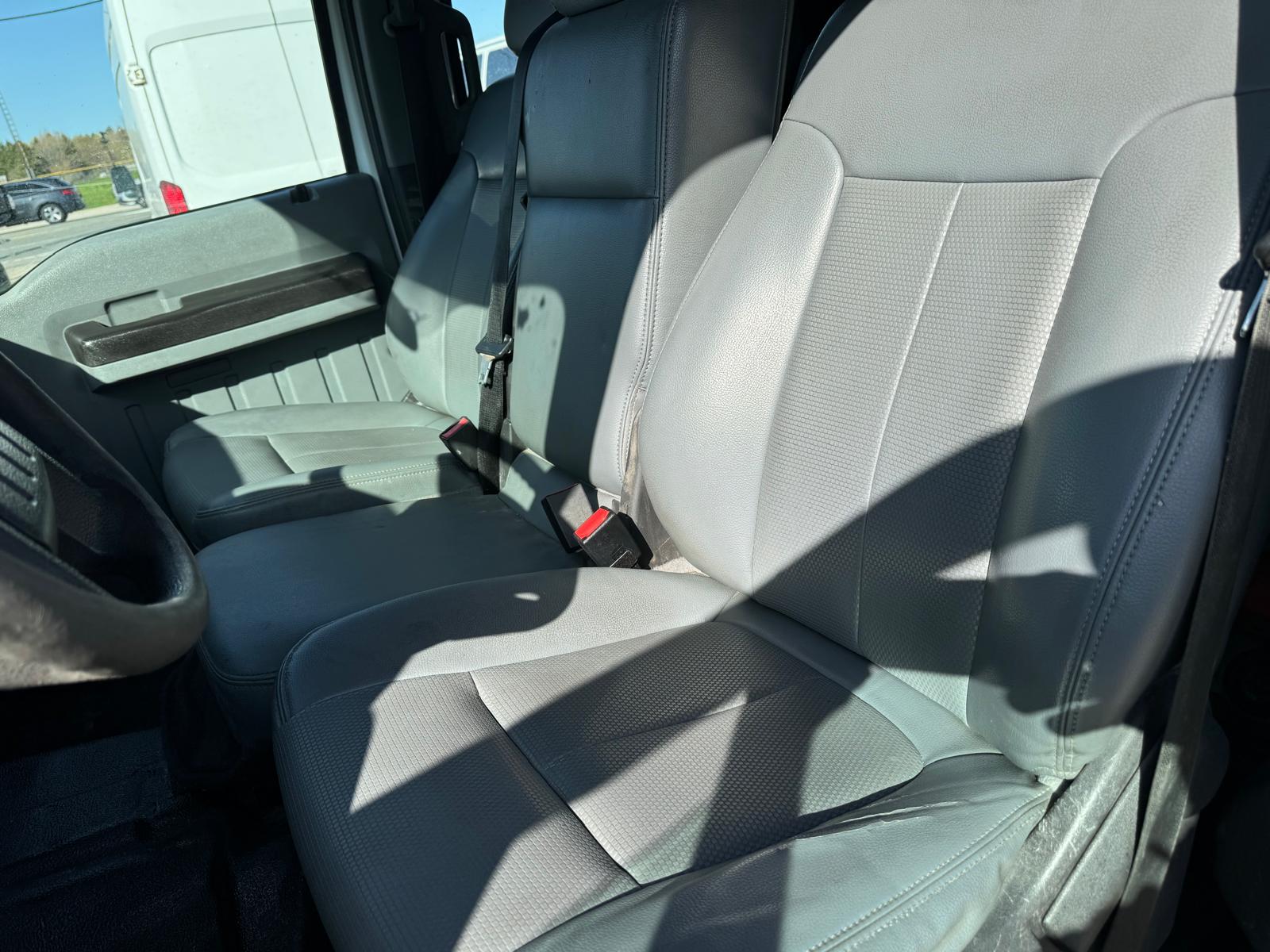 2015 Ford Super Duty F-350 SRW 4×4 Box Cap Crewcab