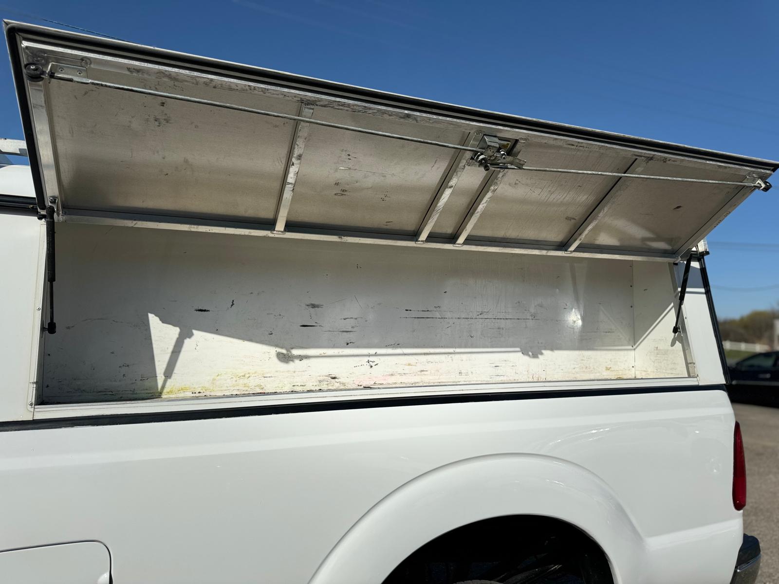 2015 Ford Super Duty F-350 SRW 4×4 Box Cap Crewcab