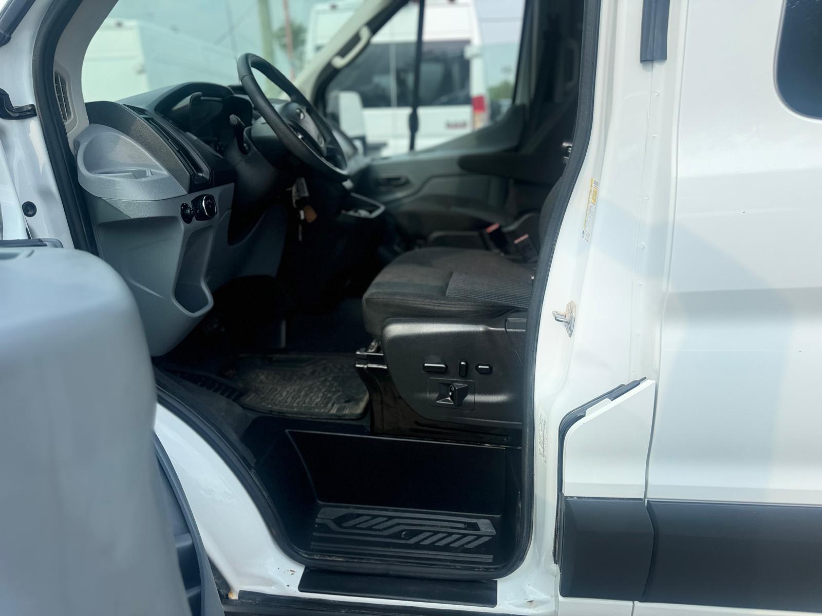 2018 Ford Transit Passenger Wagon 10 Passenger