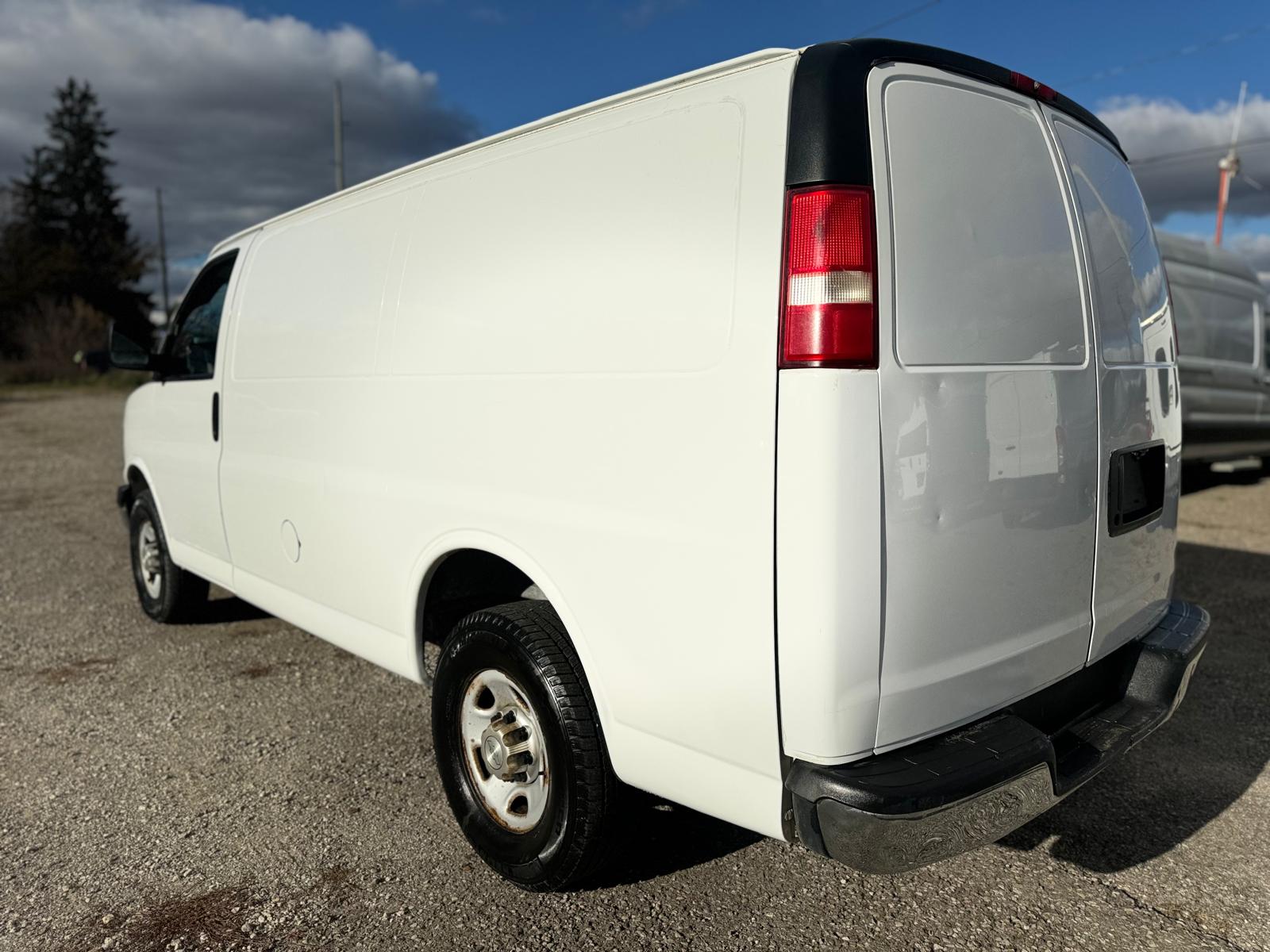 2015 Chevrolet Express Cargo Van