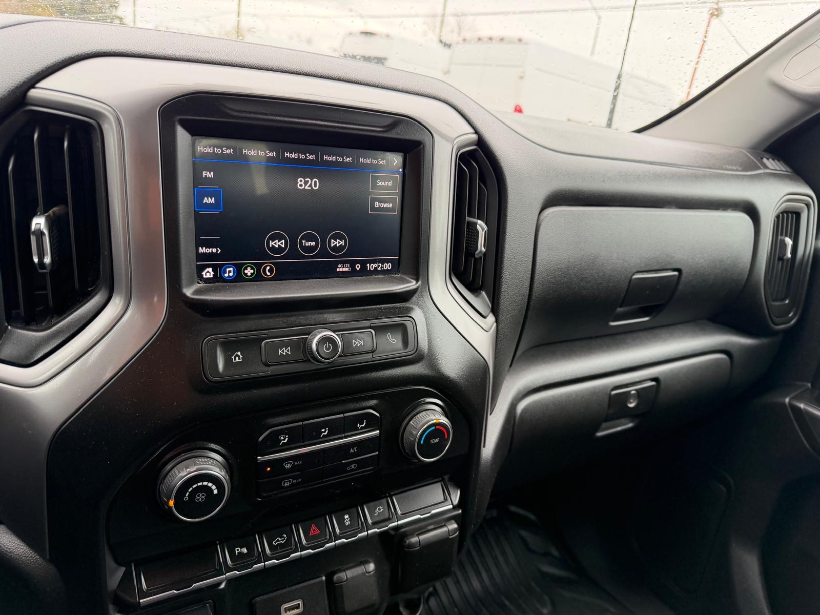 2020 Chevrolet Silverado 2500HD 4×4, 8 Ft. Box