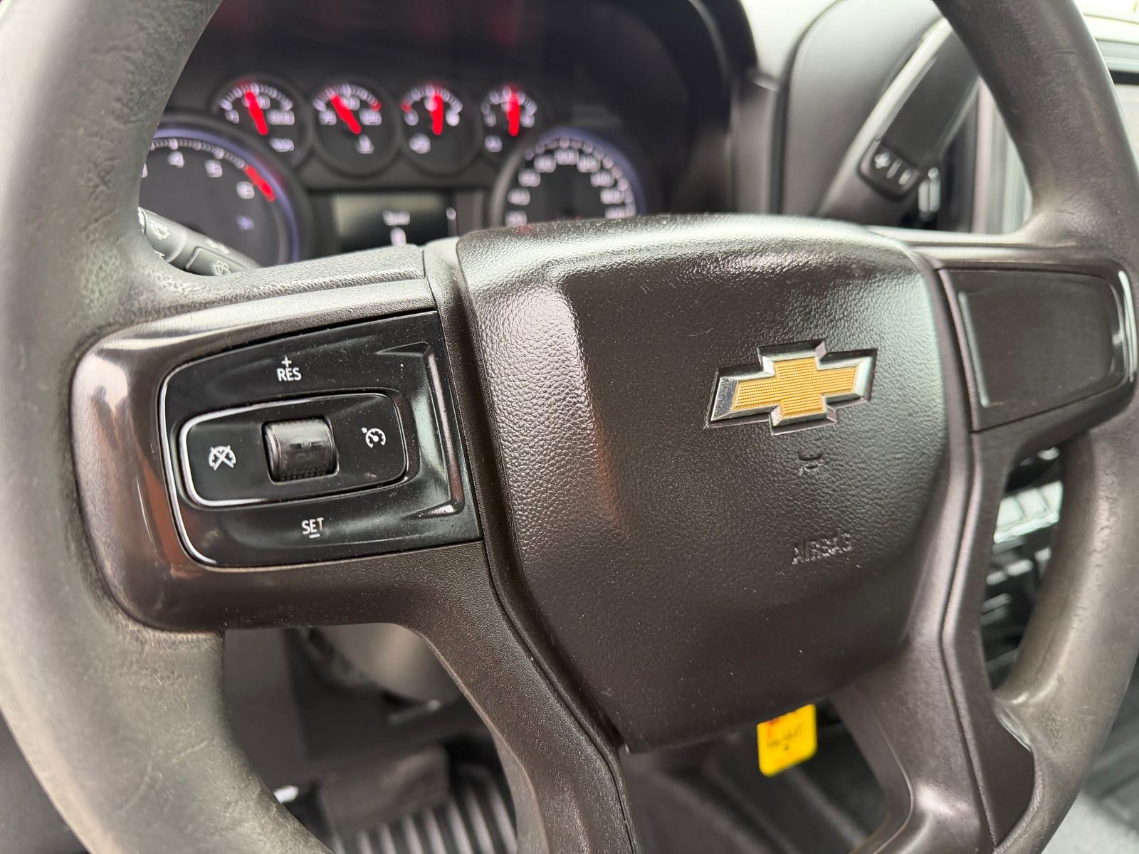 2020 Chevrolet Silverado 2500HD 4×4, 8 Ft. Box