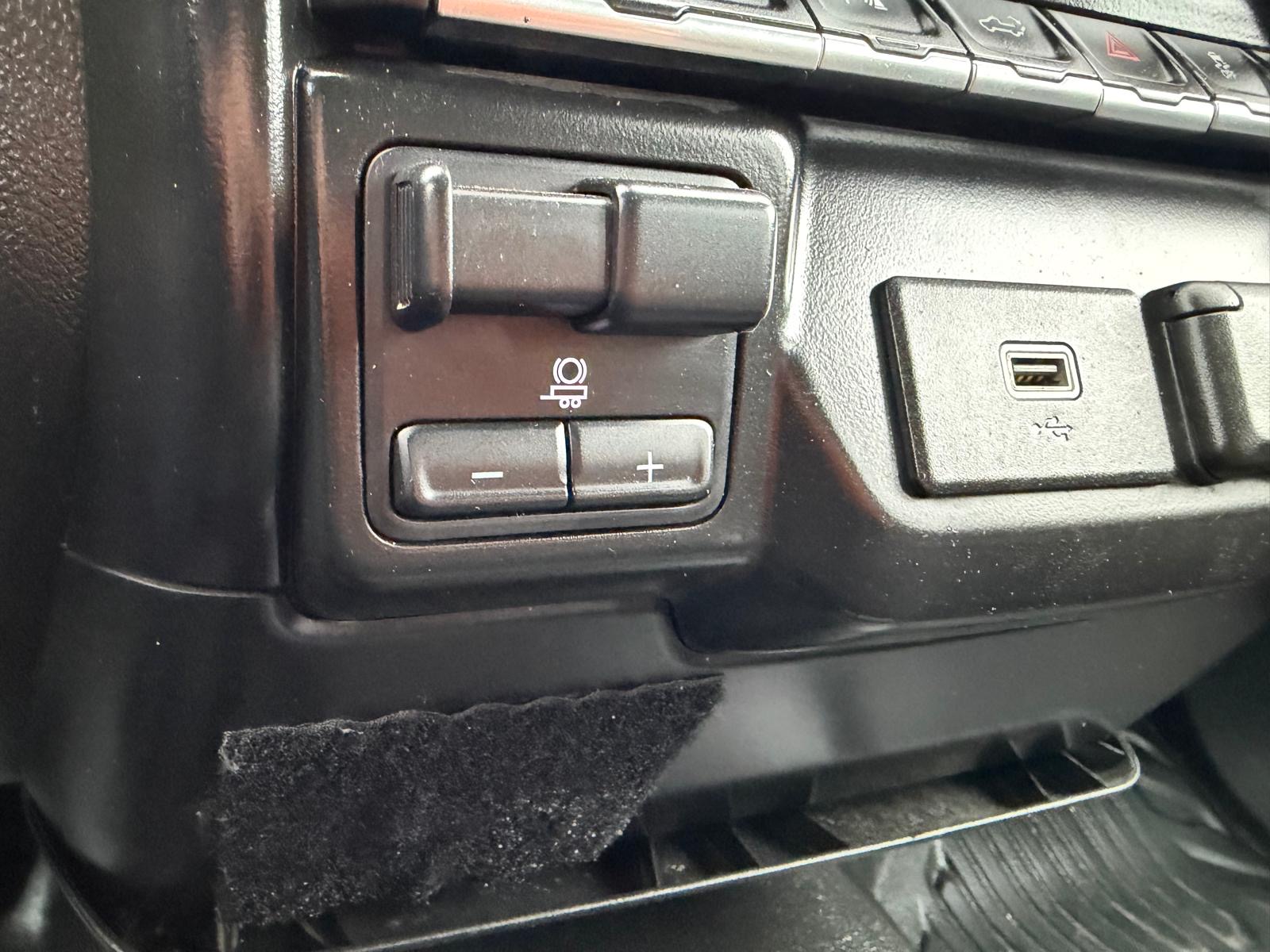 2020 Chevrolet Silverado 2500HD 4×4, 8 Ft. Box