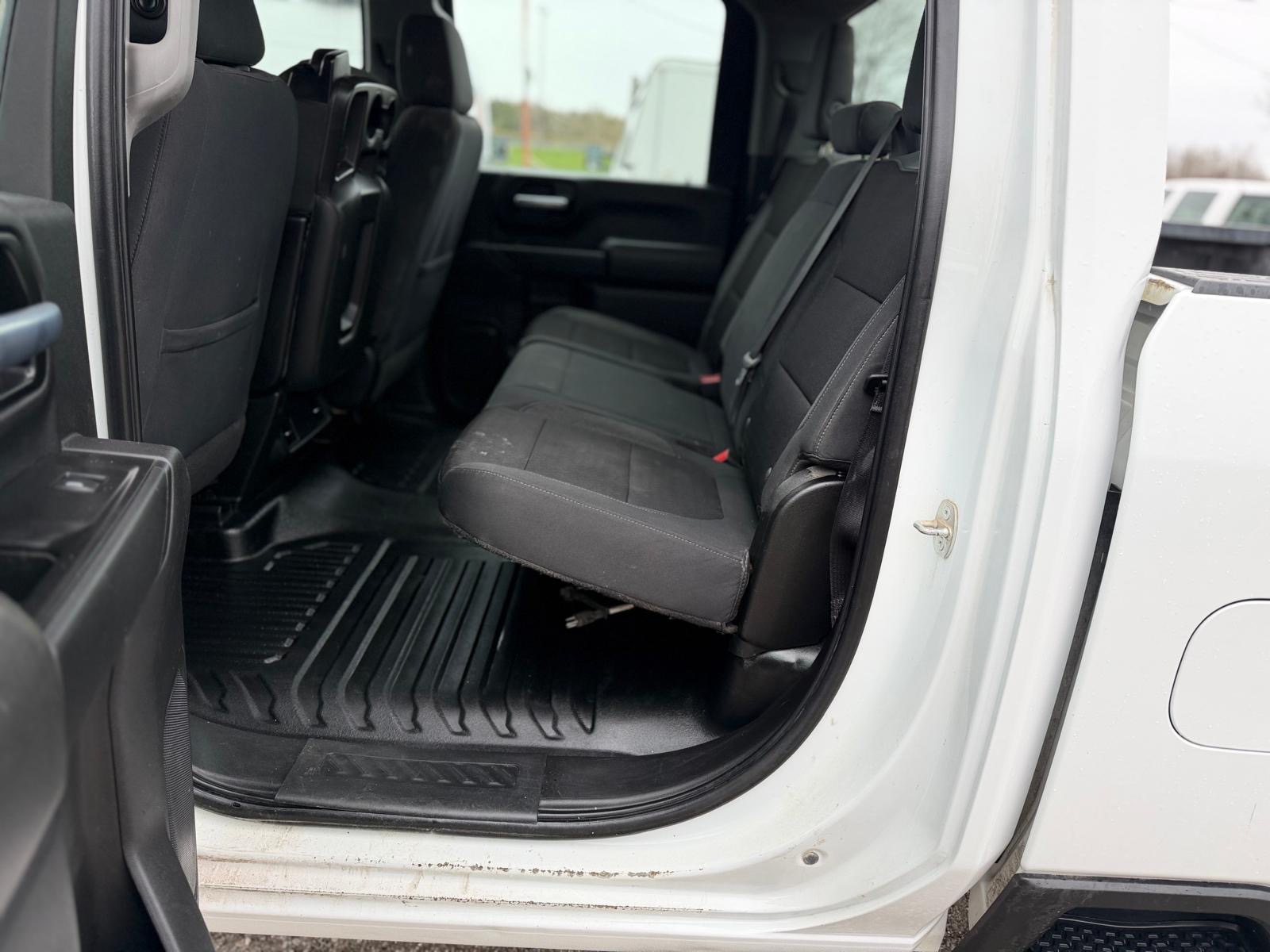 2020 Chevrolet Silverado 2500HD 4×4, 8 Ft. Box