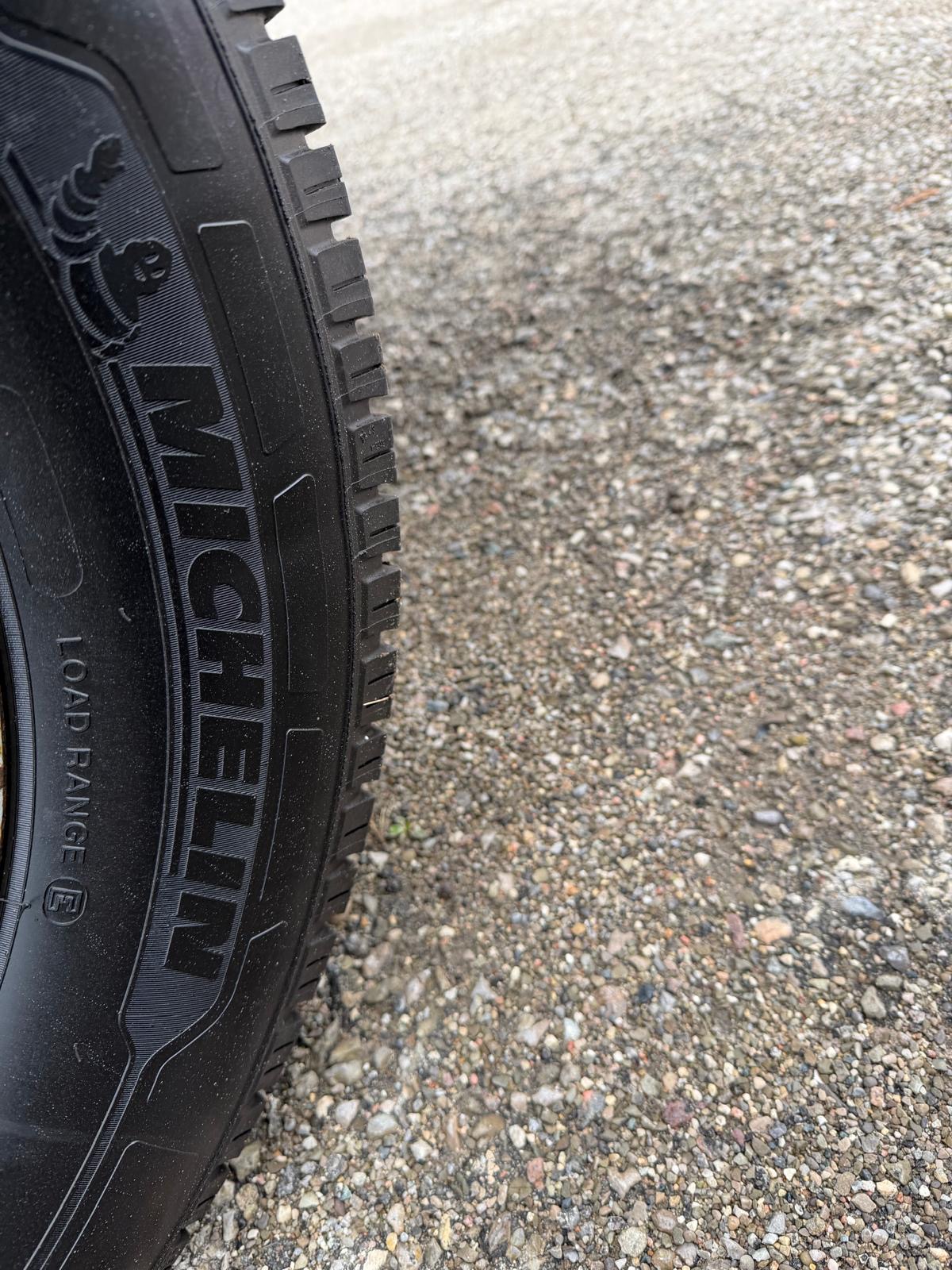 2020 Chevrolet Silverado 2500HD 4×4, 8 Ft. Box