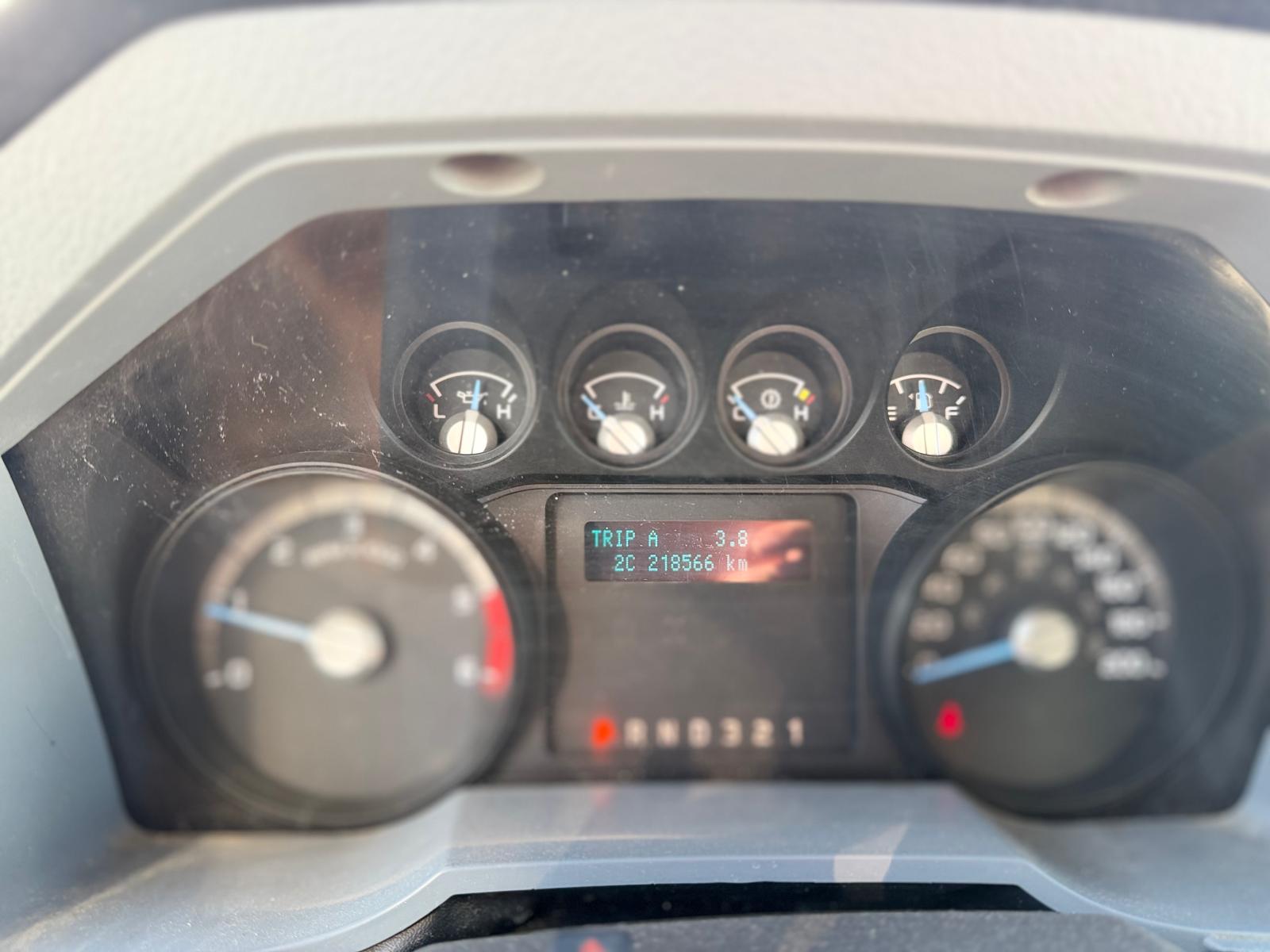 2015 Ford Super Duty F-550 DRW Cube Van