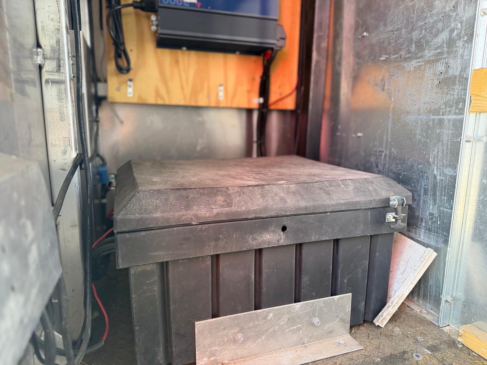 2015 Ford Econoline Commercial Cutaway and Bucket Lift