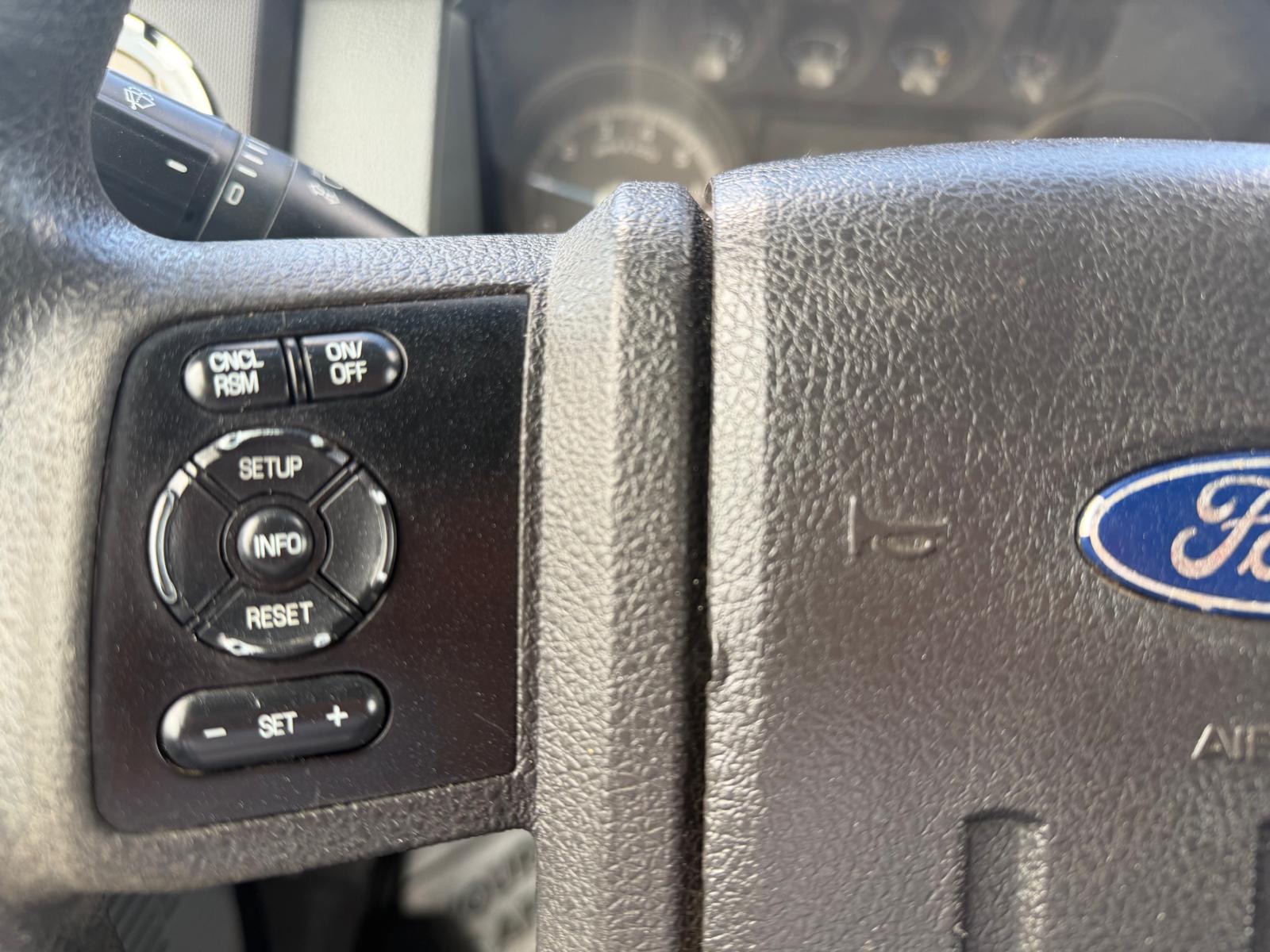 2012 Ford Super Duty F-350 SRW 8Ft Box, 4×4