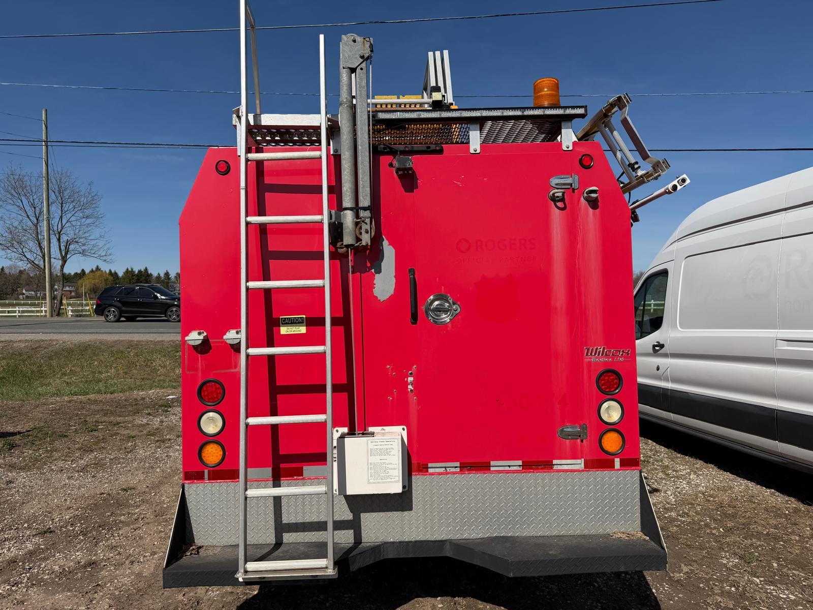2015 Ford Econoline Commercial Cutaway and Bucket Lift
