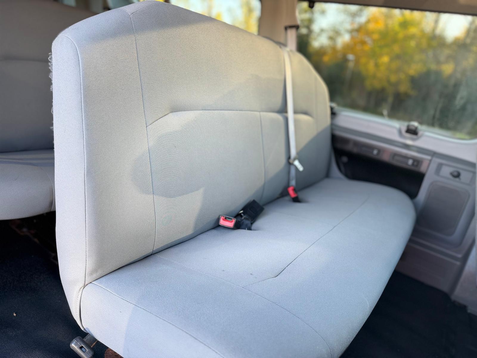 2013 Ford Econoline Wagon 15 Passenger Extended