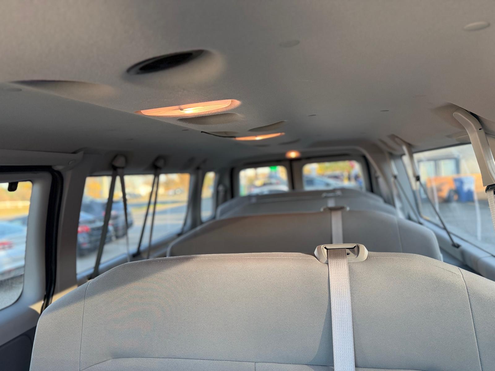 2013 Ford Econoline Wagon 15 Passenger Extended
