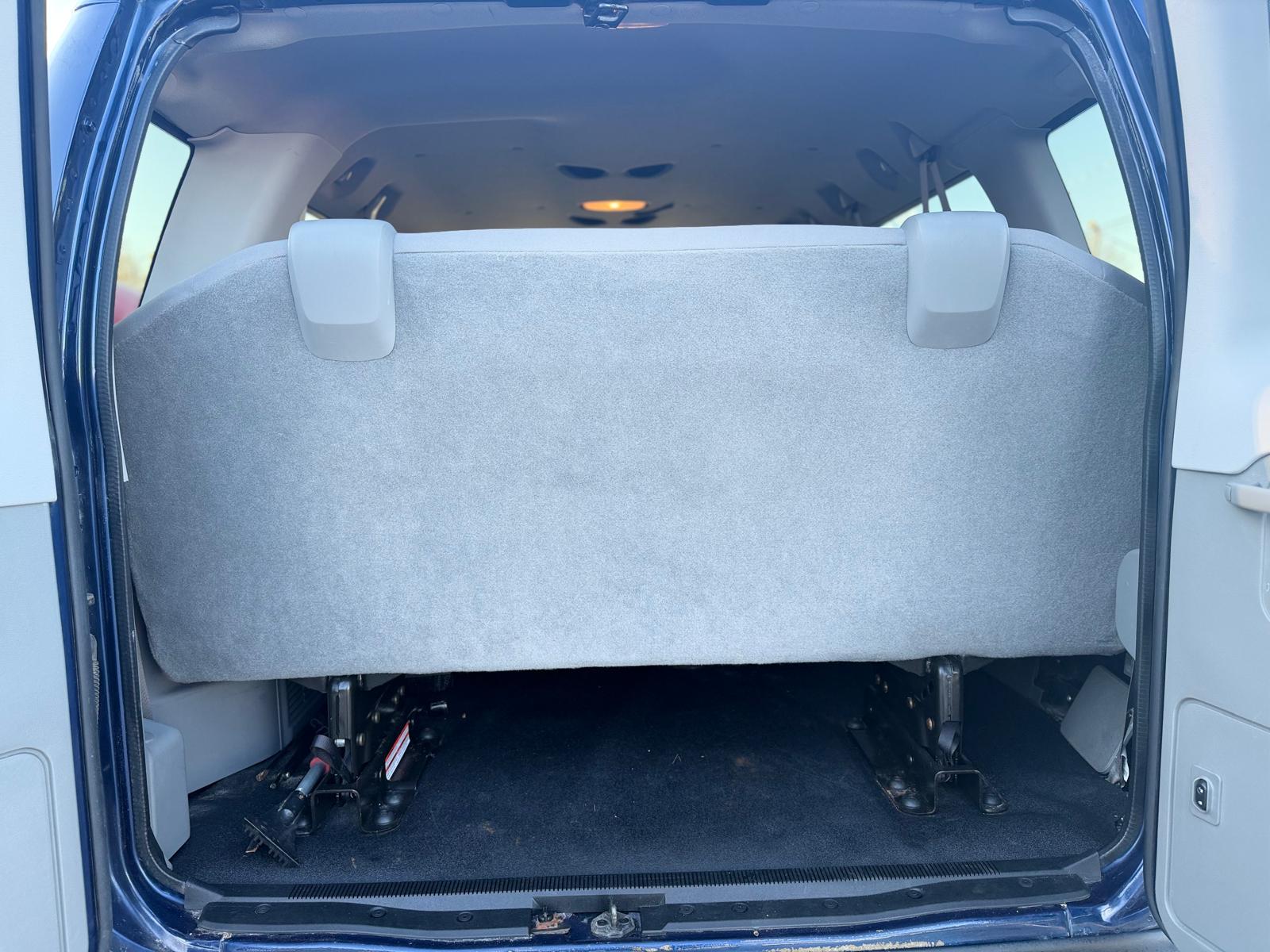 2013 Ford Econoline Wagon 15 Passenger Extended